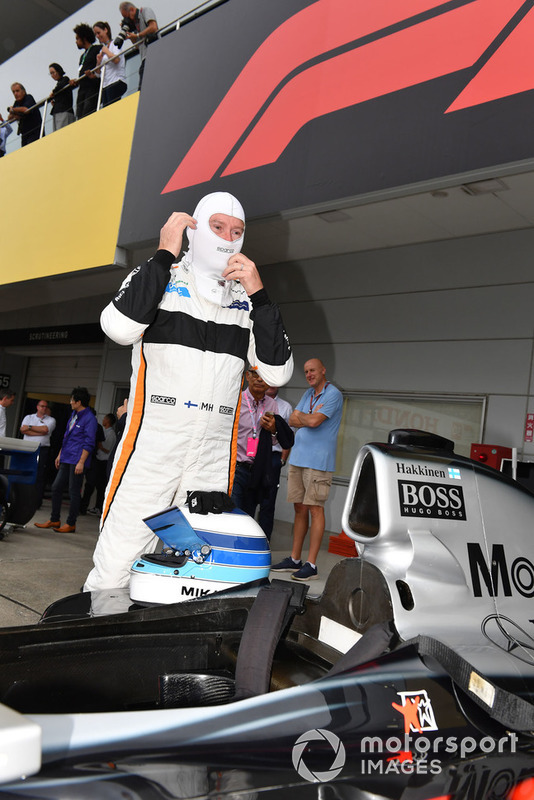 Mika Hakkinen, McLaren MP4-13