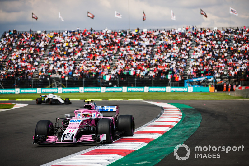 Esteban Ocon, Racing Point Force India VJM11, Lance Stroll, Williams FW41