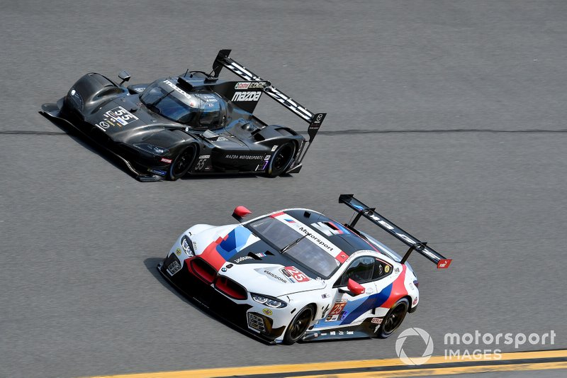 BMW M8 GTE #25 beim Daytona-Test