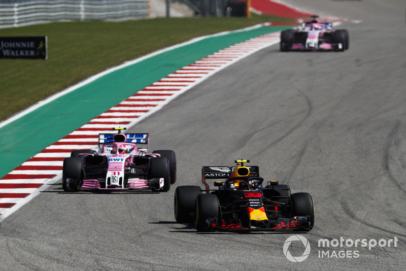 Max Verstappen, Red Bull Racing RB14, leads Esteban Ocon, Racing Point Force India VJM11, and Sergio Perez, Racing Point Force India VJM11