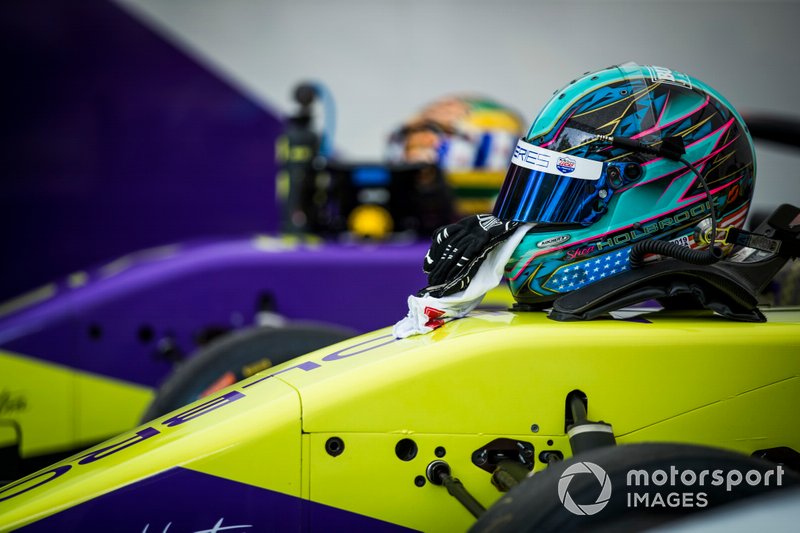 Shea Holbrook, helmet