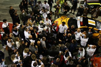 Enrico Fulgenzi, Tsunami RT festeggia dopo la vittoria