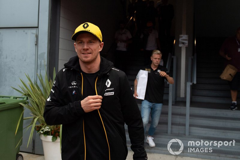 Nico Hulkenberg, Renault F1 Team e Kevin Magnussen, Haas F1