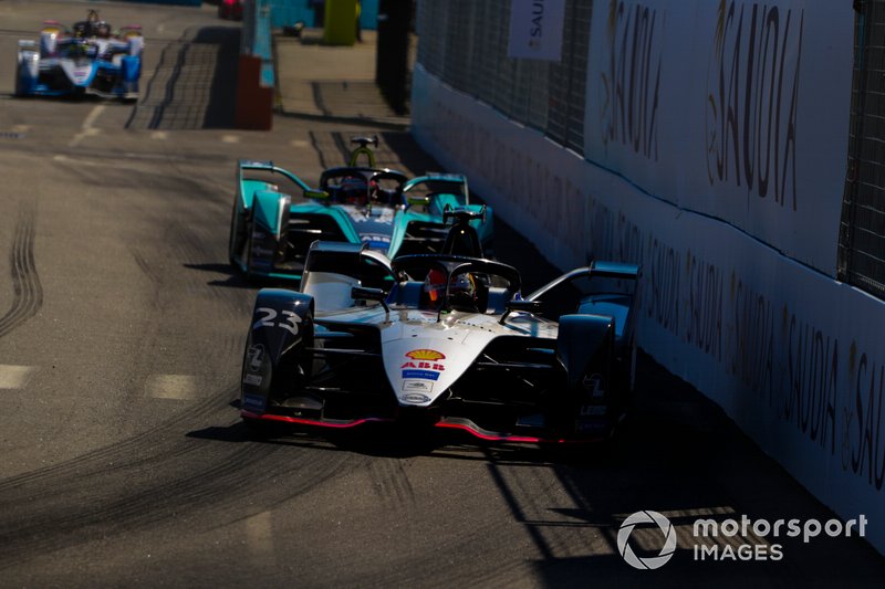 Sébastien Buemi, Nissan e.Dams, Nissan IMO1, Alex Lynn, Panasonic Jaguar Racing, Jaguar I-Type 3