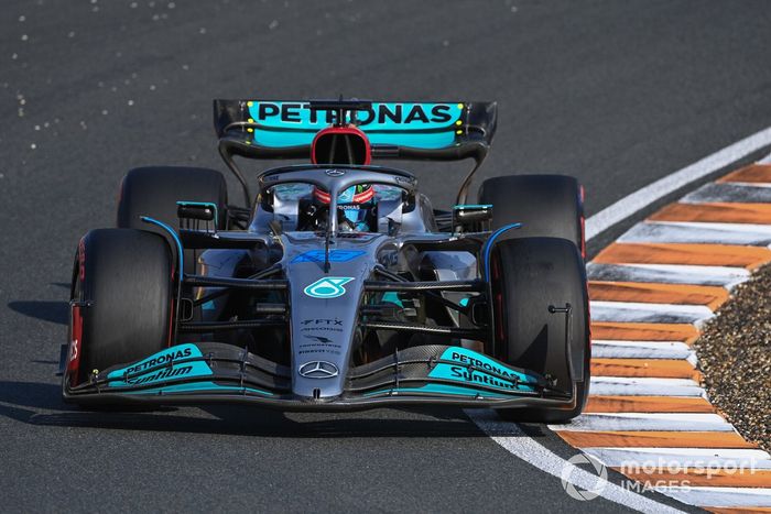 George Russell, Mercedes W13