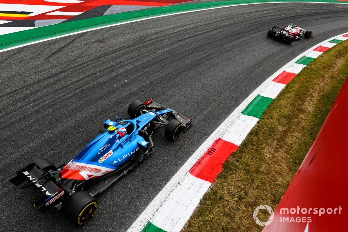 Antonio Giovinazzi, Alfa Romeo Racing C41, Esteban Ocon, Alpine A521