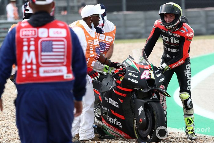 8. Aleix Espargaró, Aprilia Racing Team Gresini - 18 caídas