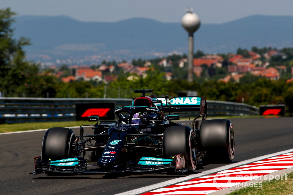 Lewis Hamilton, Mercedes W12