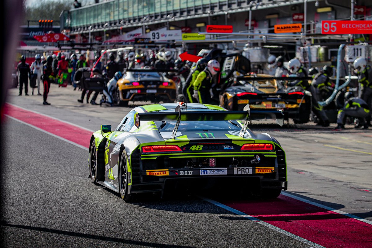 #46 Team WRT, Audi R8 LMS Evo II GT3: Nico Müller, Frédéric Vervisch, Valentino Rossi
