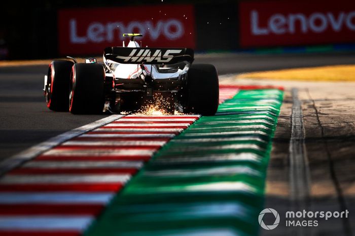 Mick Schumacher, Haas VF-22