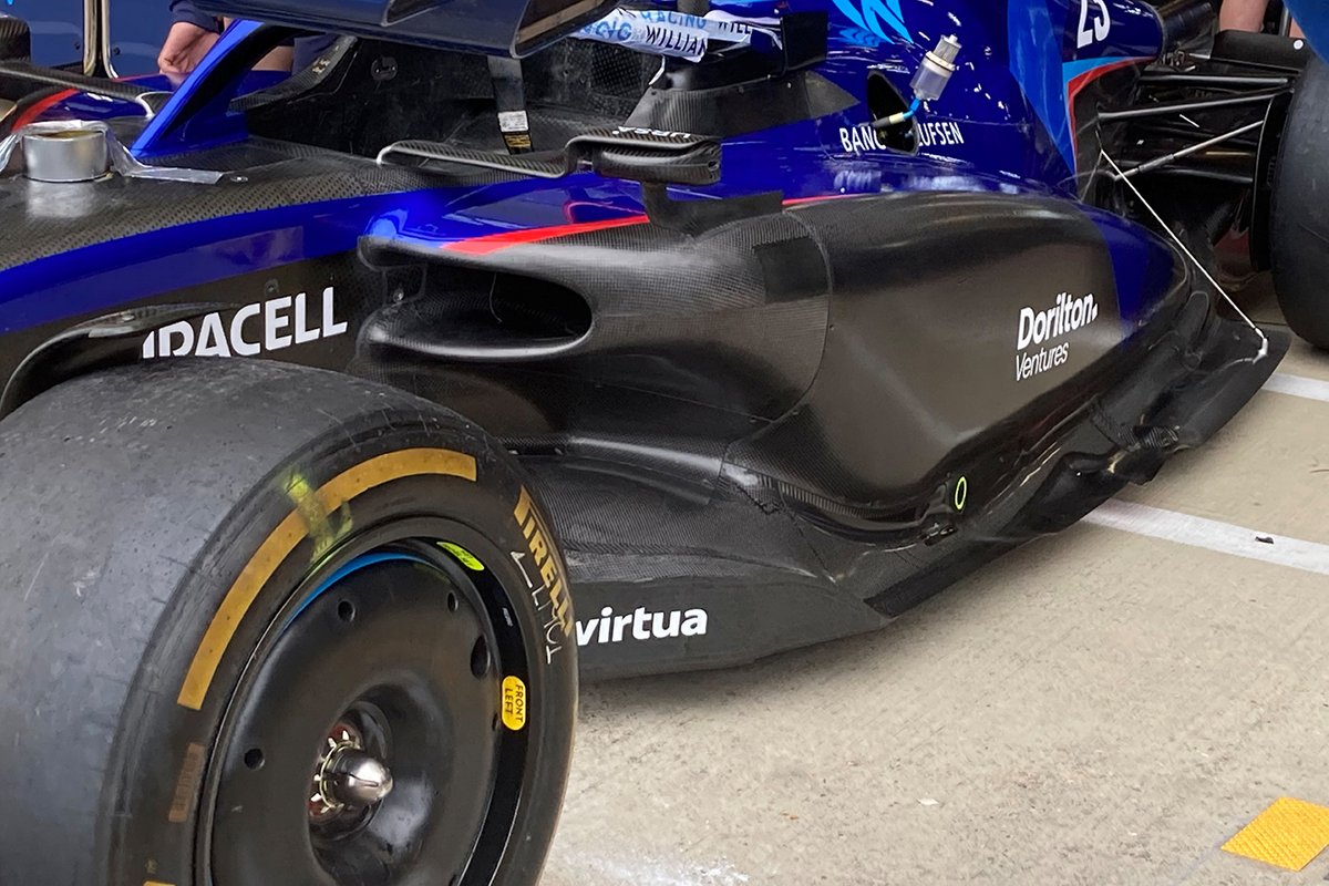 Williams FW44 new sidepods, engine cover and floor