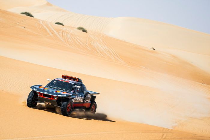 #211 Team Audi Sport Audi: Mattias Ekstrom, Emil Bergkvist