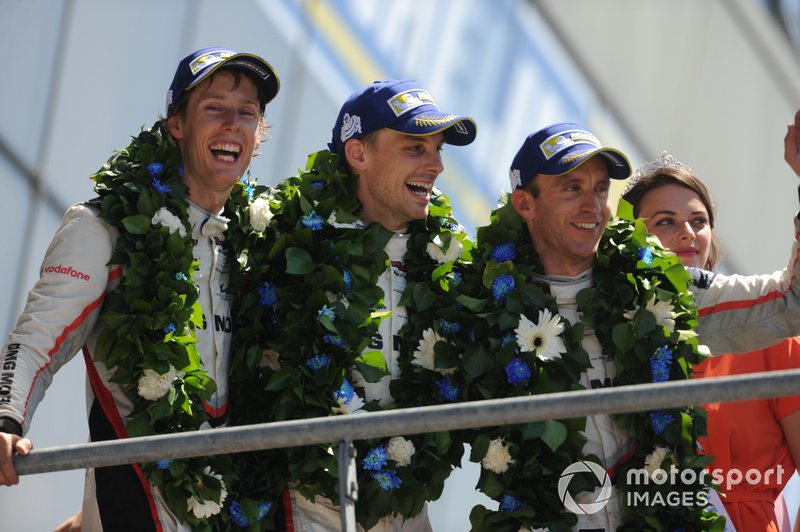 2017 Le Mans 24 Hours - Zwycięzcy #2 Porsche LMP Team Porsche 919 Hybrid: Timo Bernhard, Earl Bamber, Brendon Hartley