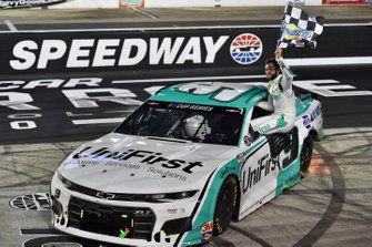 Chase Elliott, Hendrick Motorsports, Chevrolet Camaro UniFirst