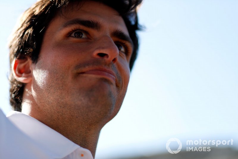 Ferrari: Carlos Sainz, fichado hasta 2022