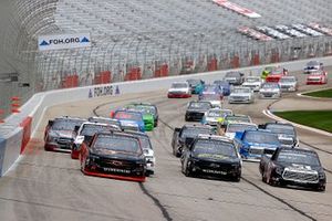 Chase Elliott, GMS Racing Chevrolet, Zane Smith, GMS Racing Chevrolet, Kyle Busch, Kyle Busch Motorsports Toyota