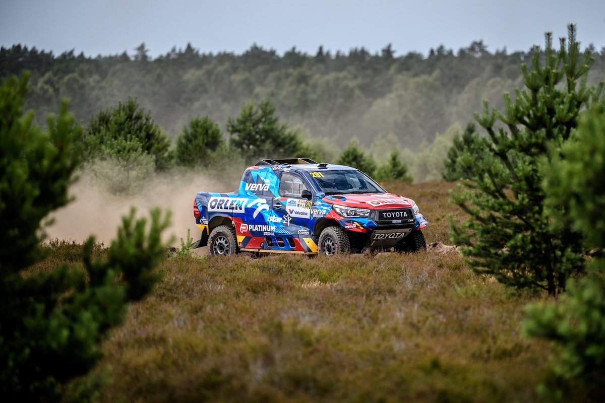 Kuba Przygoński, Timo Gottschalk, Toyota Hilux
