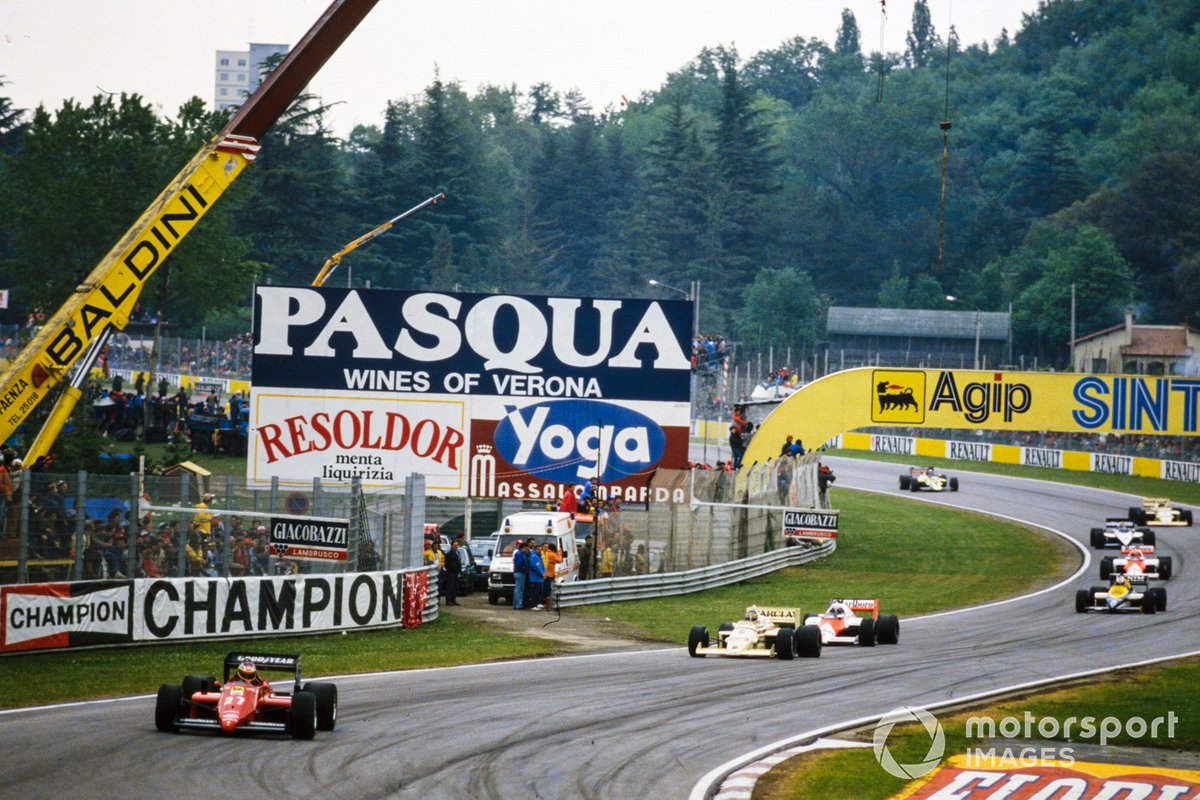 Michele Alboreto, Ferrari156/85, devant Thierry Boutsen, Arrows A8 BMW, et Alain Prost, MP4-2B TAG