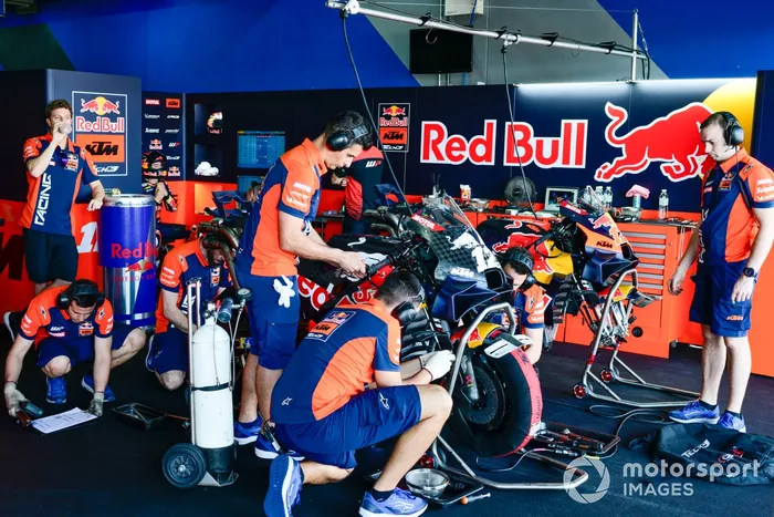  Moto Red Bull KTM Tech 3