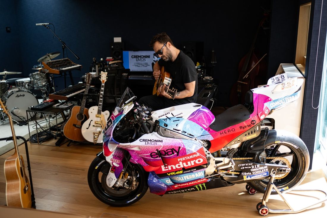  VR46 Racing Team Cremonini Live 25 librea