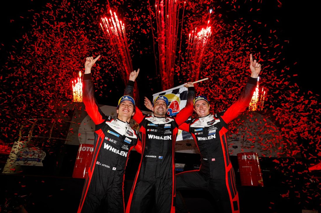 #31 Cadillac Action Express Cadillac V- Series.R: Jack Aitken, Earl Bamber, Frederik Vesti