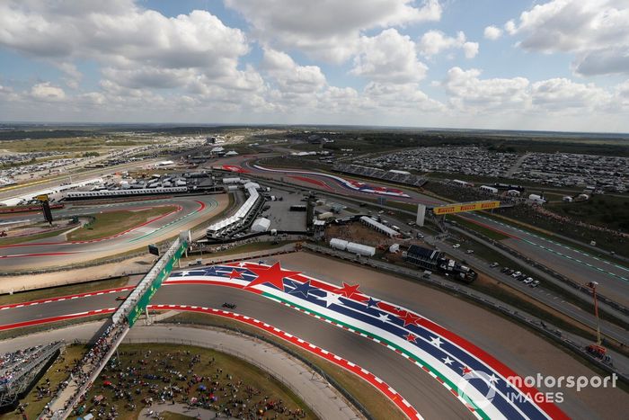 Lewis Hamilton, Mercedes W12, Lando Norris, McLaren MCL35M