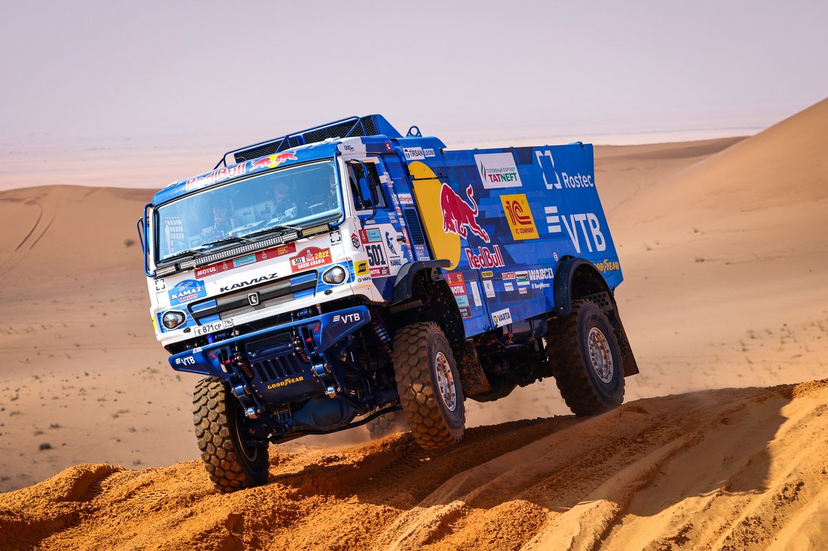#501 Kamaz Master: Anton Shibalov, Dmitrii Nikitin, Ivan Tatarinov