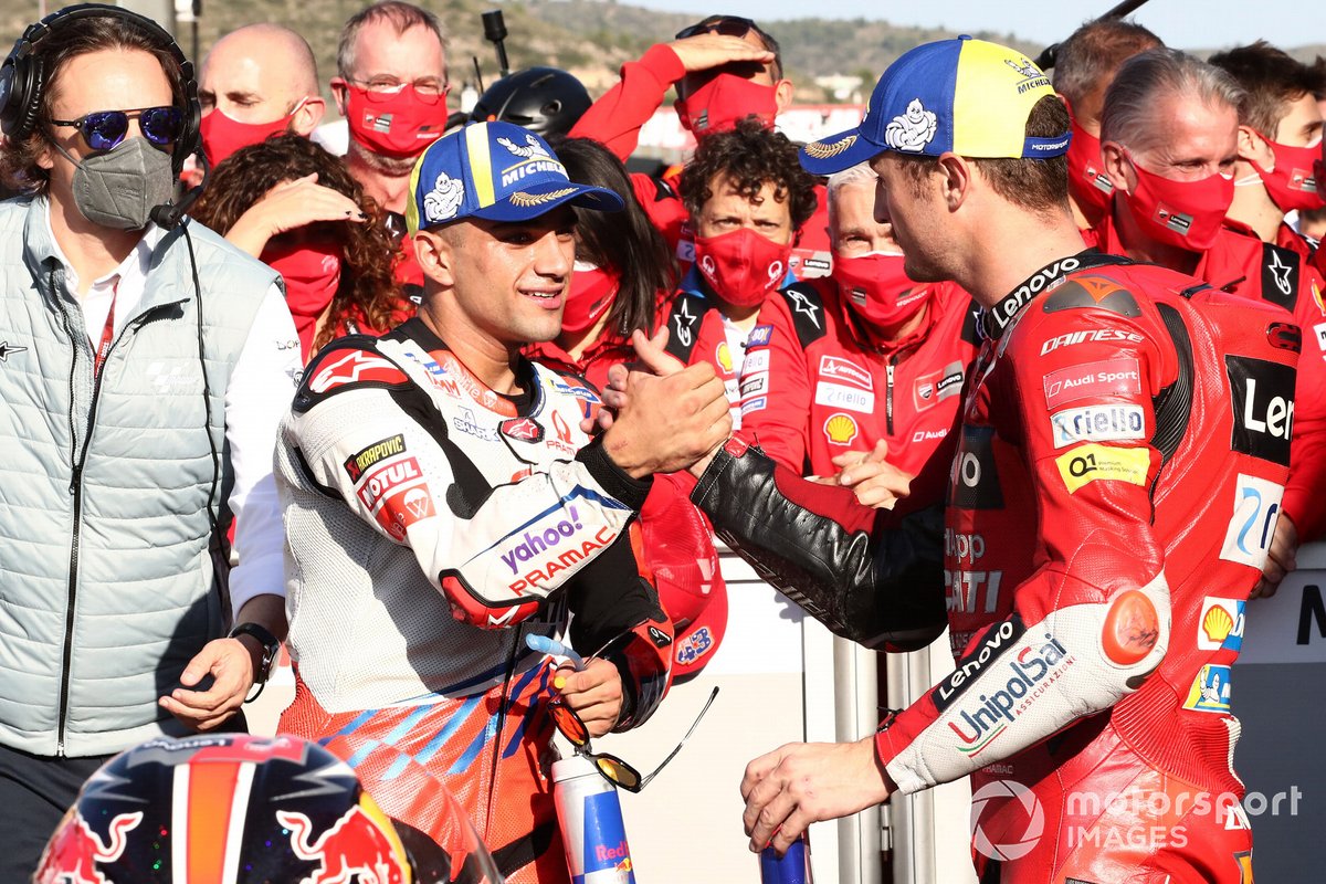 Ganador de la pole Jorge Martín, Pramac Racing, Jack Miller, equipo Ducati
