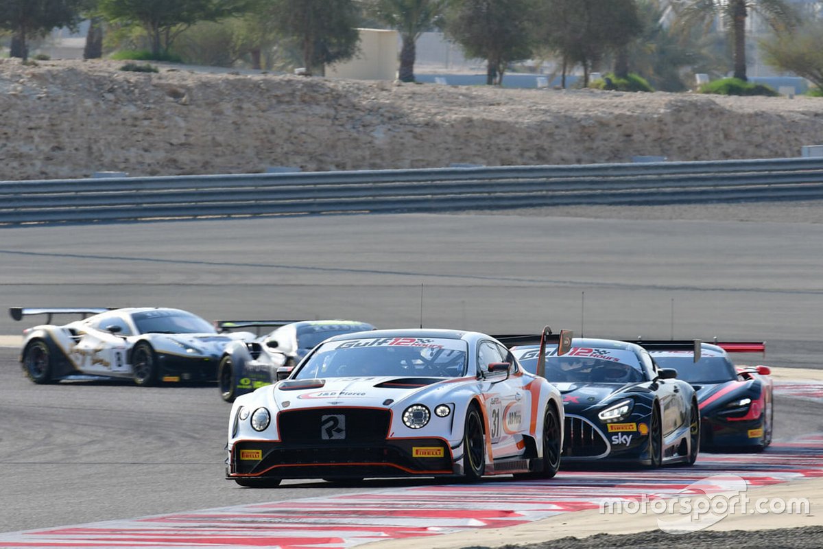 #31 Team Parker Racing, Bentley Continental GT3: Derek Pierce, Euan McKay, Andrew Meyrick