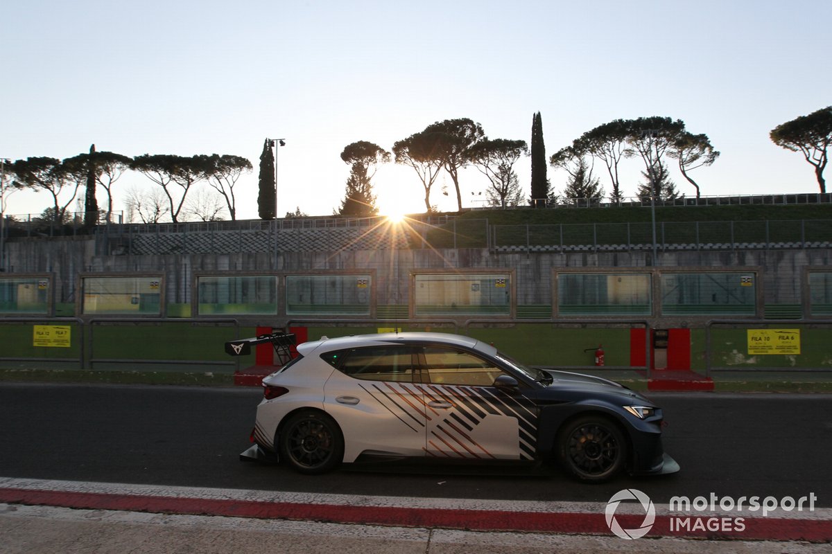 Mikel Azcona, Jordi Gené, Cupra Racing, Cupra eRacer