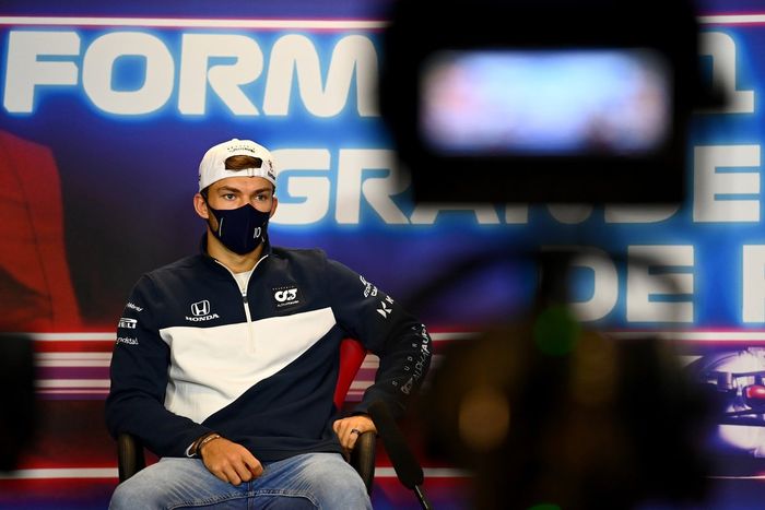 Pierre Gasly, AlphaTauri en la conferencia de prensa