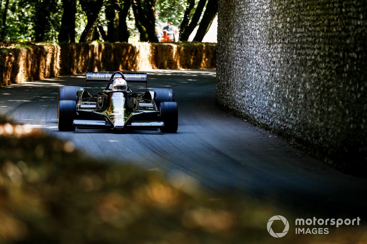 Mario Andretti au volant de la Lotus 79 (1978)