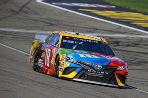 #18: Kyle Busch, Joe Gibbs Racing, Toyota Camry M&M's