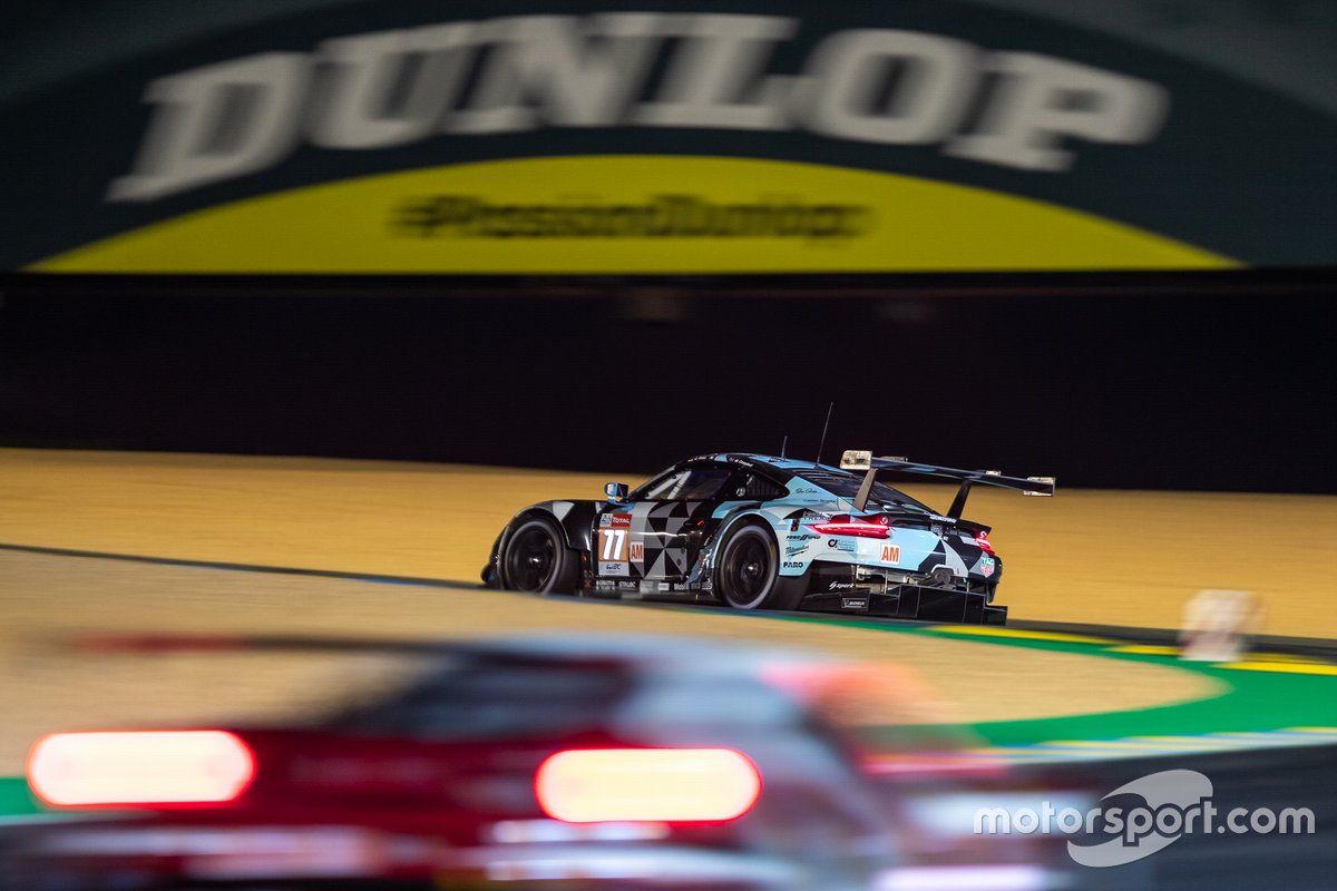 #77 Dempsey-Proton Racing - Porsche 911 RSR: Christian Ried, Riccardo Pera, Matt Campbell