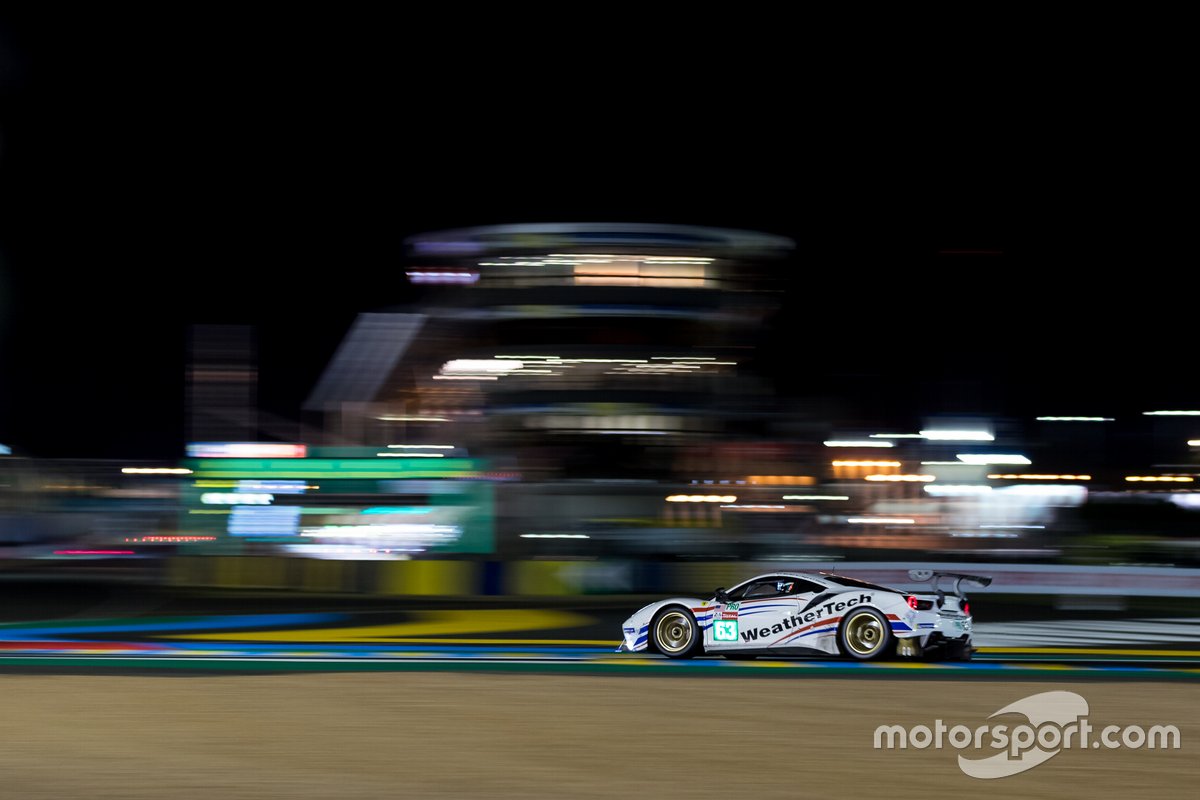 #63 Weathertech Racing - Ferrari 488 GTE EVO: Cooper MacNeil, Toni Vilander, Jeffrey Segal