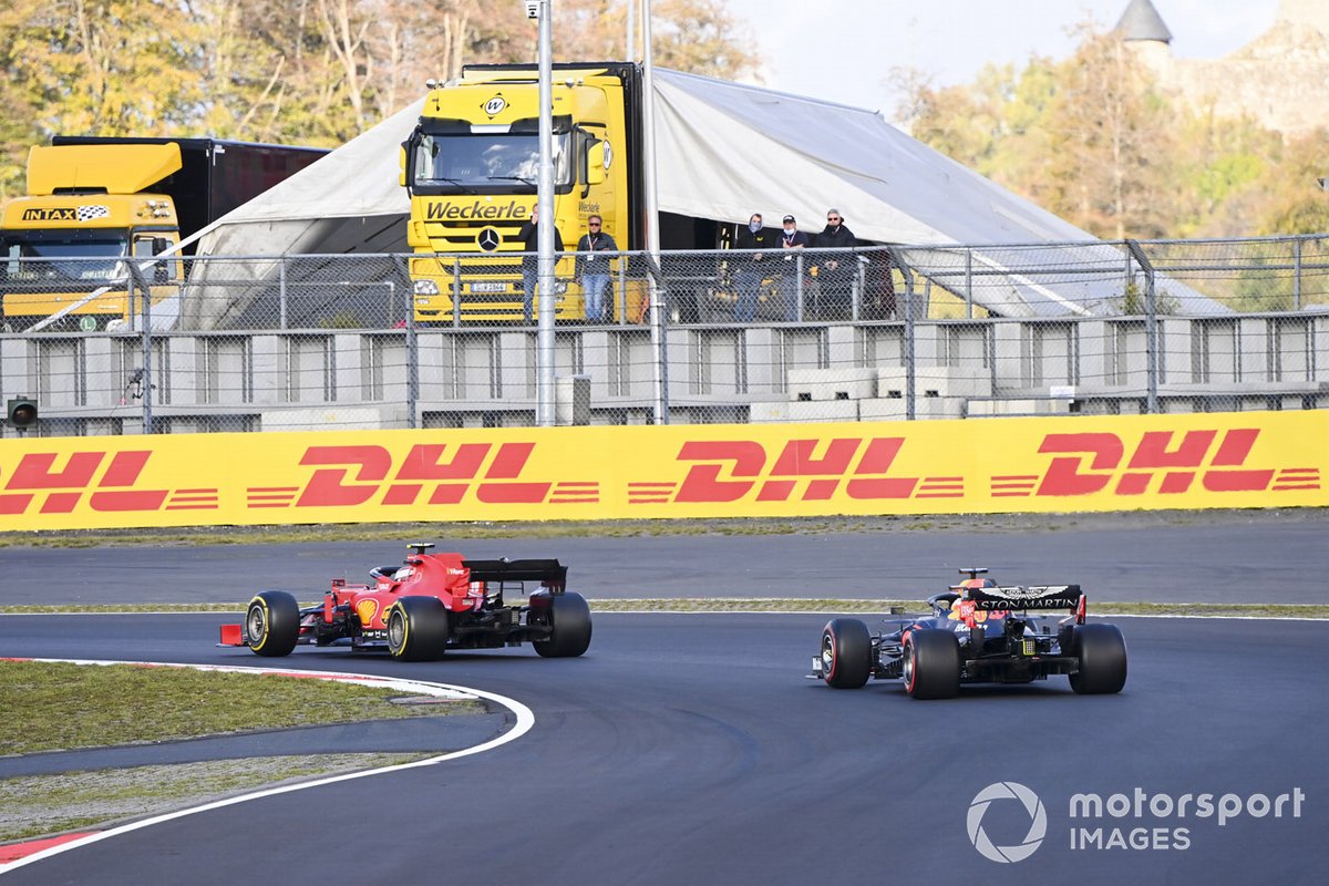 Charles Leclerc, Ferrari SF1000 e Max Verstappen, Red Bull Racing RB16