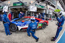 #68 Ford Chip Ganassi Racing Ford GT: Joey Hand, Dirk Müller, Sébastien Bourdais