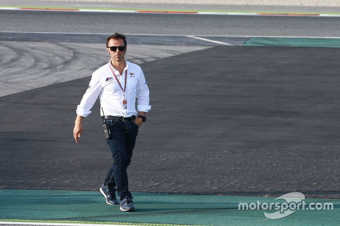 Oficiales en la nueva chicana para reemplazar la curva 12