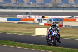 Alex Lowes, Pata Yamaha