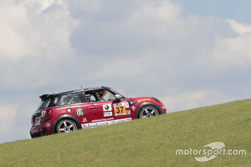 37 Mini Jcw Team Mini Cooper John Cooper Works Mark Pombo Austin