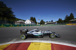 Lewis Hamilton, Mercedes AMG F1 W07 Hybrid
