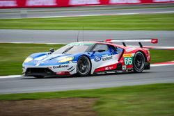 #66 Ford Chip Ganassi Racing Team UK Ford GT: Olivier Pla, Stefan Mücke, Billy Johnson