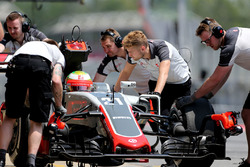 Esteban Gutierrez, Haas F1 Team VF-16