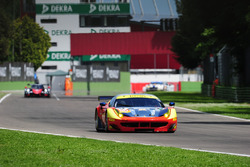 #55 AF Corse Ferrari F458 Italia: Duncan Cameron, Matt Griffin, Aaron Scott