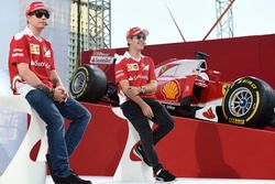 Kimi Räikkönen, Ferrari, und Sebastian Vettel, Ferrari