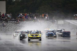 Start: Tanner Foust, Volkswagen leads