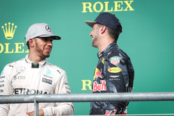 Lewis Hamilton, Mercedes AMG F1 W07 and Daniel Ricciardo, Red Bull Racing RB12