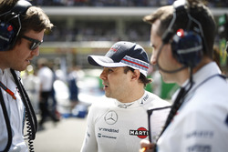 Rob Smedley, Head of Vehicle Performance, Williams talking with Felipe Massa, Williams