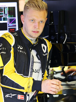 Kevin Magnussen, Renault Sport F1 Team
