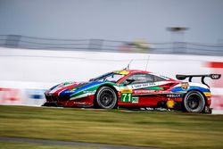 #71 AF Corse Ferrari 488 GTE: Davide Rigon, Sam Bird